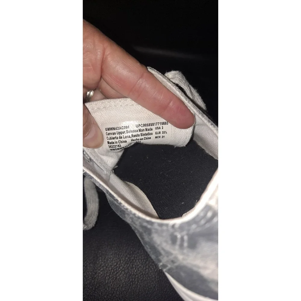 Wonder Nation Memory Foam Girls Shoes Size 2